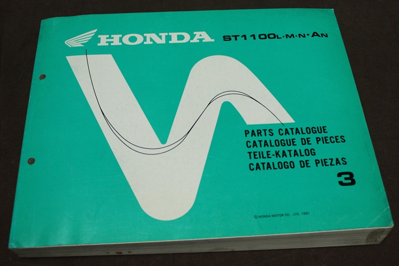 Honda ST1100 Pan European 1991 motorcycle parts catalogue
